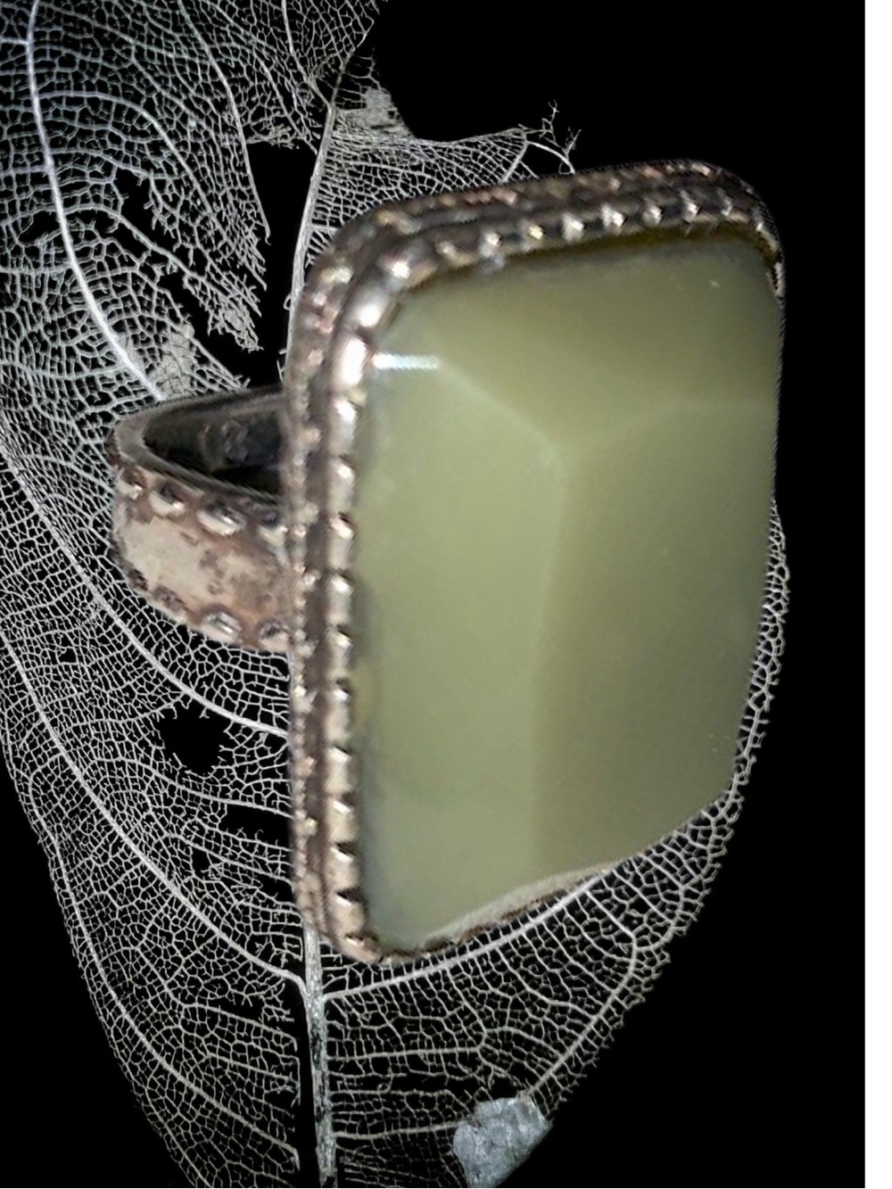 Antiqued Jade & Silver Ornamental Statement Ring size 8/8.5” Victorian Style - Picture 10 of 12